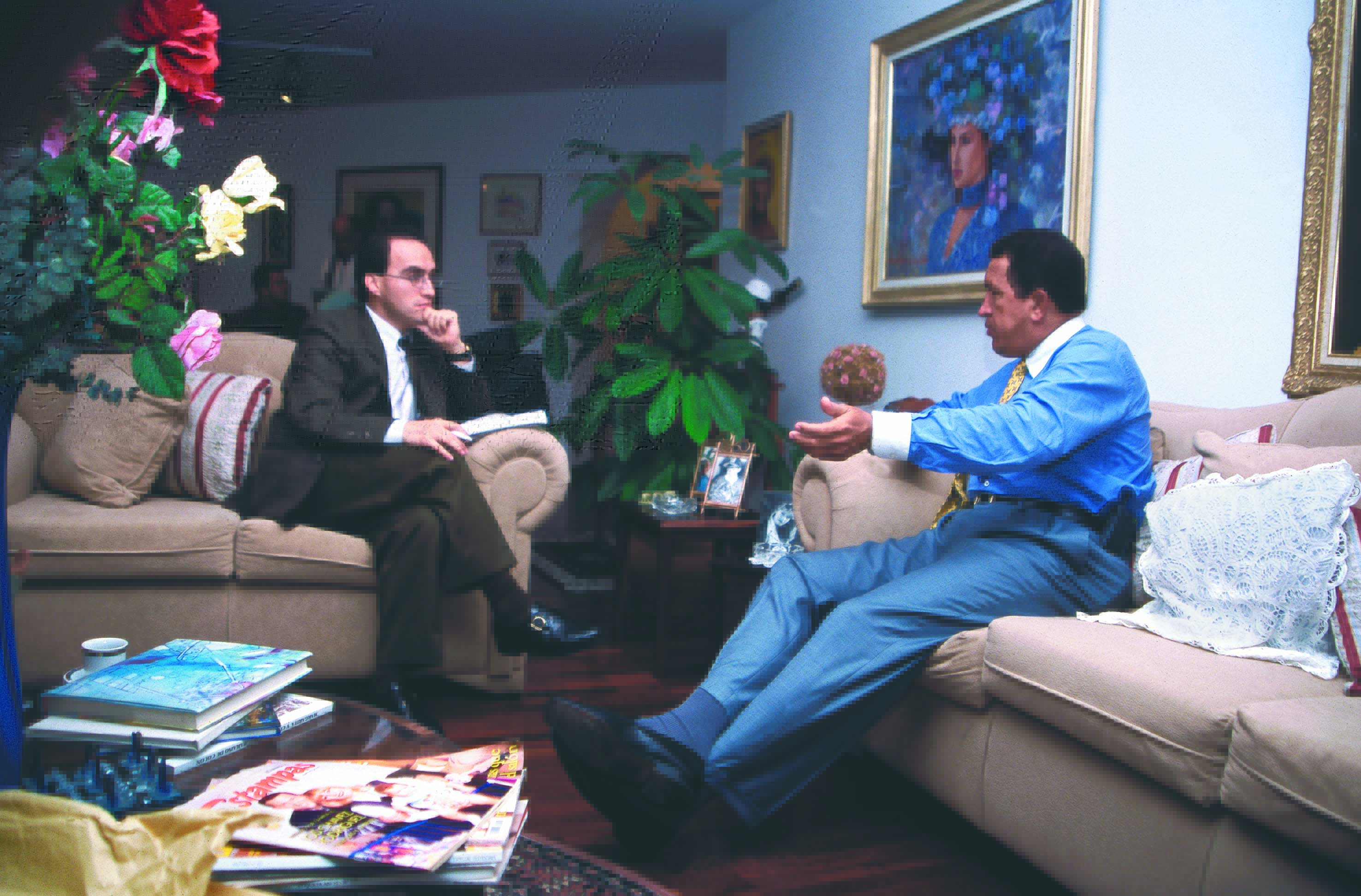 Hugo Chávez con el periodista  Nelson Freddy Padilla.