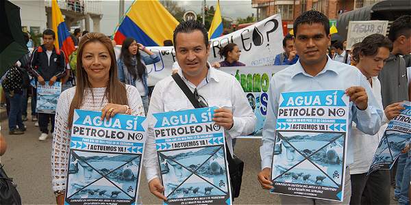En el Sumapáz buscan firmas para decirle no a la explotación petrolera, El Tiempo 12 julio 2014