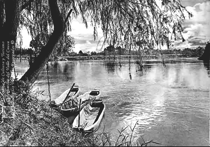 Atracadero de Canoas sobre el río Cauca 1900