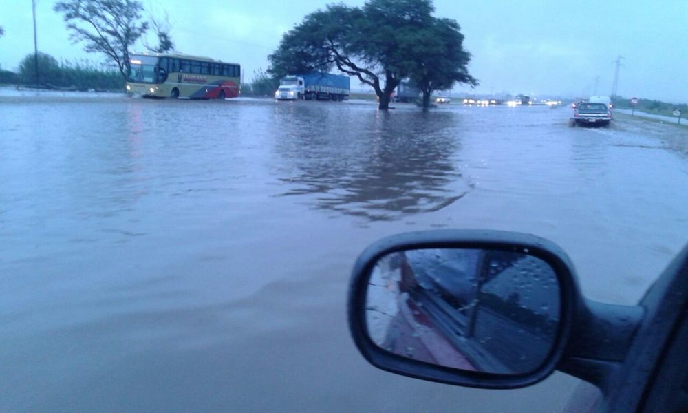 Inundación en la ciudad de Alta Gracia, provincia de Córdoba. Argentina. Foto: Vivi Villalba/Twitter.