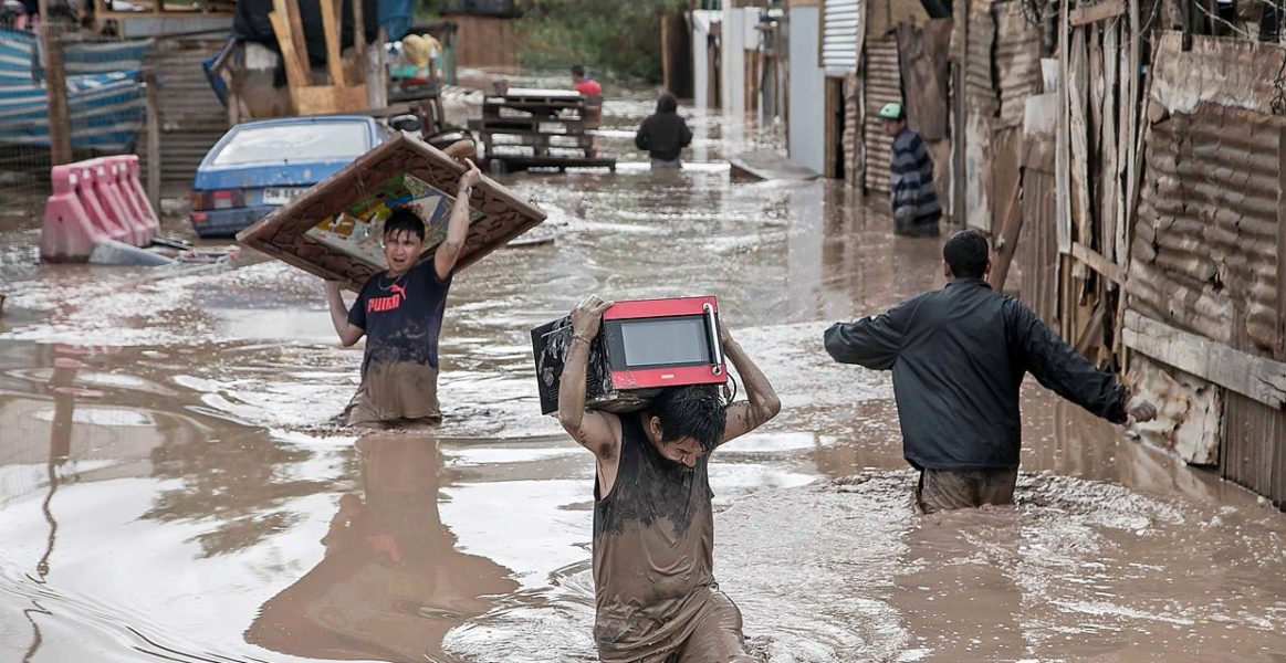 Lluvias extremas e inundaciones especialistas explican por qué golpean