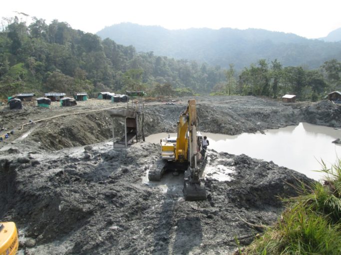 En el Chocó el 99 % de la minería no cuenta con títulos mineros ni licencias ambientales. Foto: Tierra Digna
