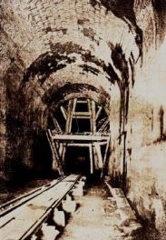Así lucían la entrada del túnel de La Línea para vía férrea durante los años ´30. 
