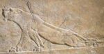 leona-herida-palacio-de-asurbanipal-arte-asirio