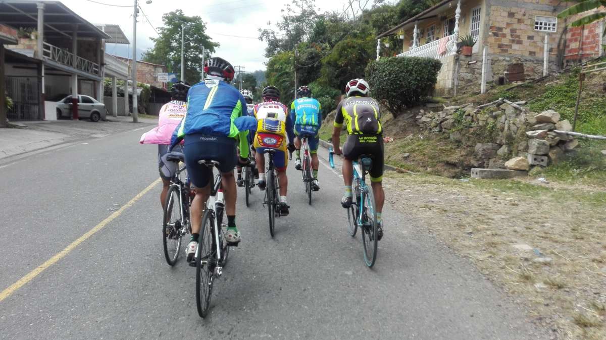 Vuelta al Tequendama, gran ruta para ciclistas aficionados