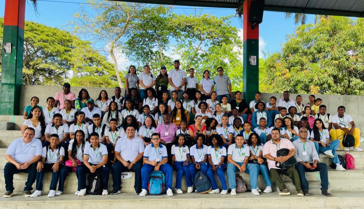 Turbo: debate estudiantil entre colegios sobre inteligencia artificial, en el Semillero de Becarios U.