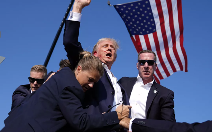 ¿Es una campaña presidencial o una película del Oeste?