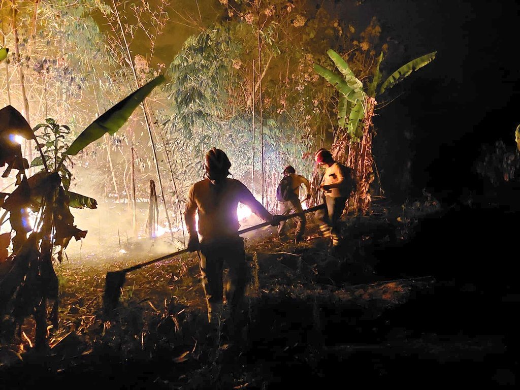 Los incendios forestales en Perú dejan 16 personas fallecidas, pero el gobierno se niega a declarar el Estado de Emergencia