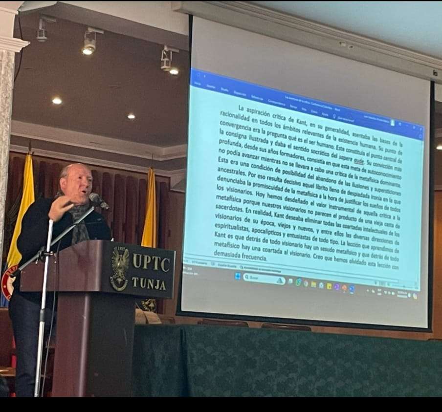 José Luis Villacañas: “Aquí los filósofos no luchan por la celebridad, sino por educar a la juventud”.