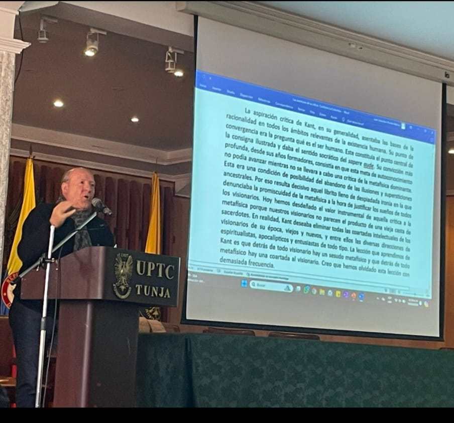José Luis Villacañas: “Aquí los filósofos no luchan por la celebridad, sino por educar a la juventud”.