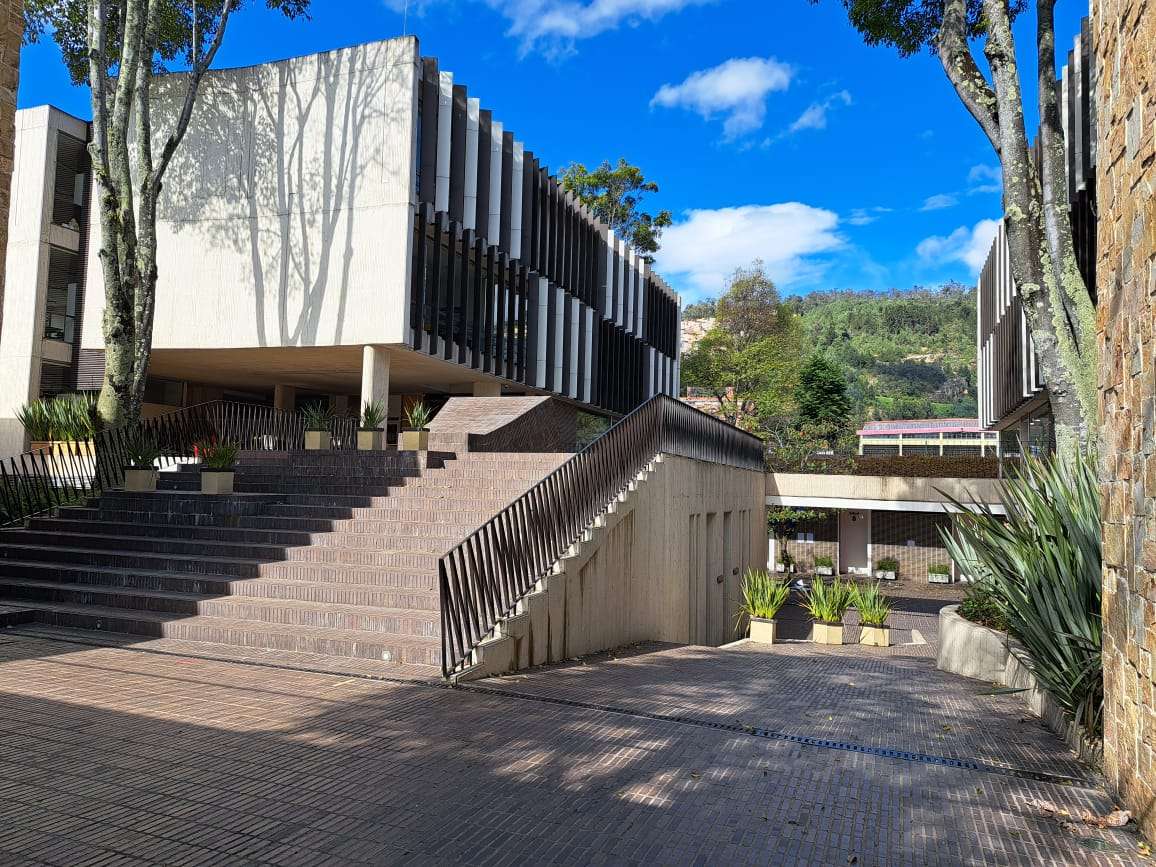 Gimnasio campestre celebra 50 años de la asociación de ex alumnos