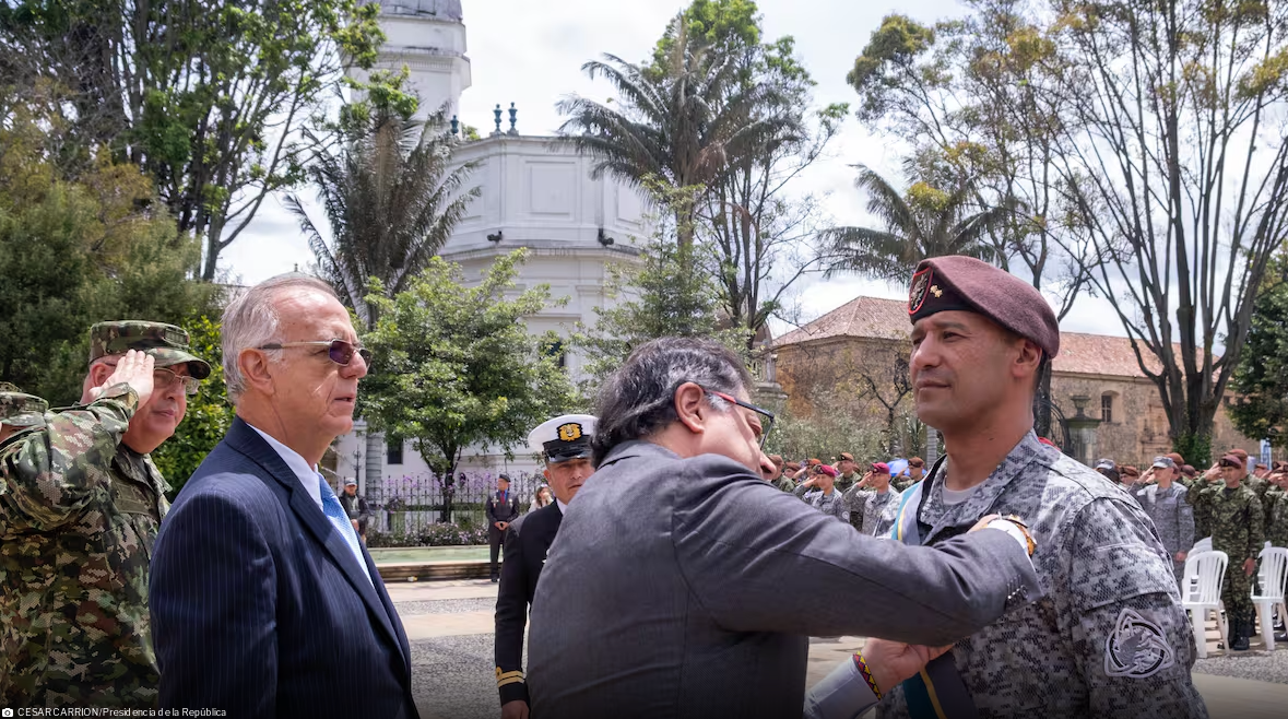 ¿DE LA PAZ TOTAL A LA GUERRA SIN FIN?