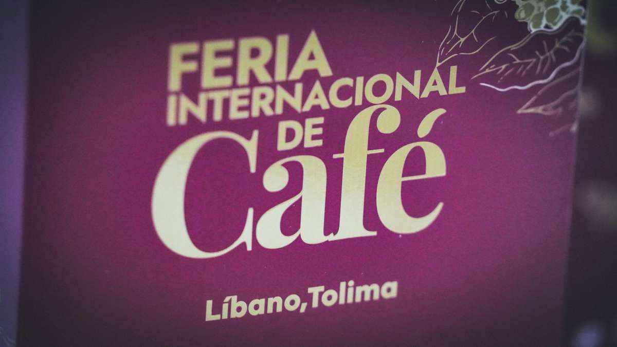 A la paz total se llega a través de una taza de café