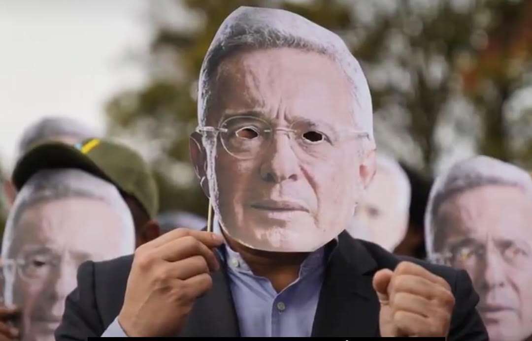 Finca por cárcel para Uribe: 24 preguntas para quien sepa las respuestas