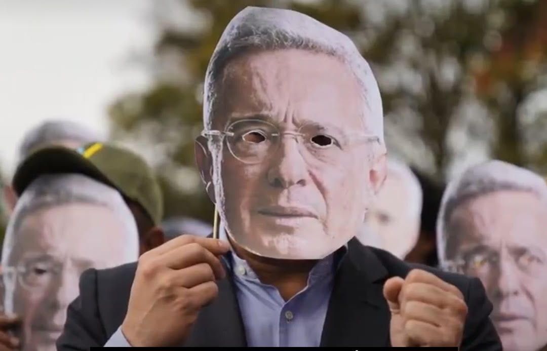 Finca por cárcel para Uribe: 24 preguntas para quien sepa las respuestas