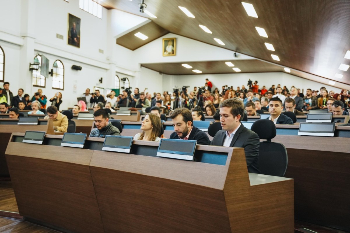 El Concejo de Bogotá: la virtualidad convertida en excusa y salario asegurado