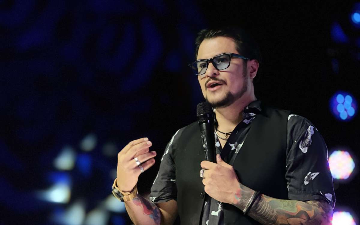 Una conversación con León Benavides, el coach de parejas que ha transformado más de 2 millones de matrimonios en el mundo