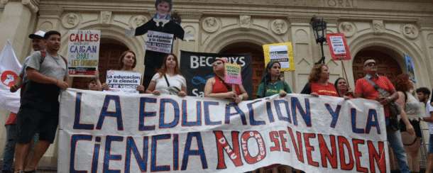 Argentina: siete científicos por día perdieron su trabajo desde que asumió Javier Milei | INFORME