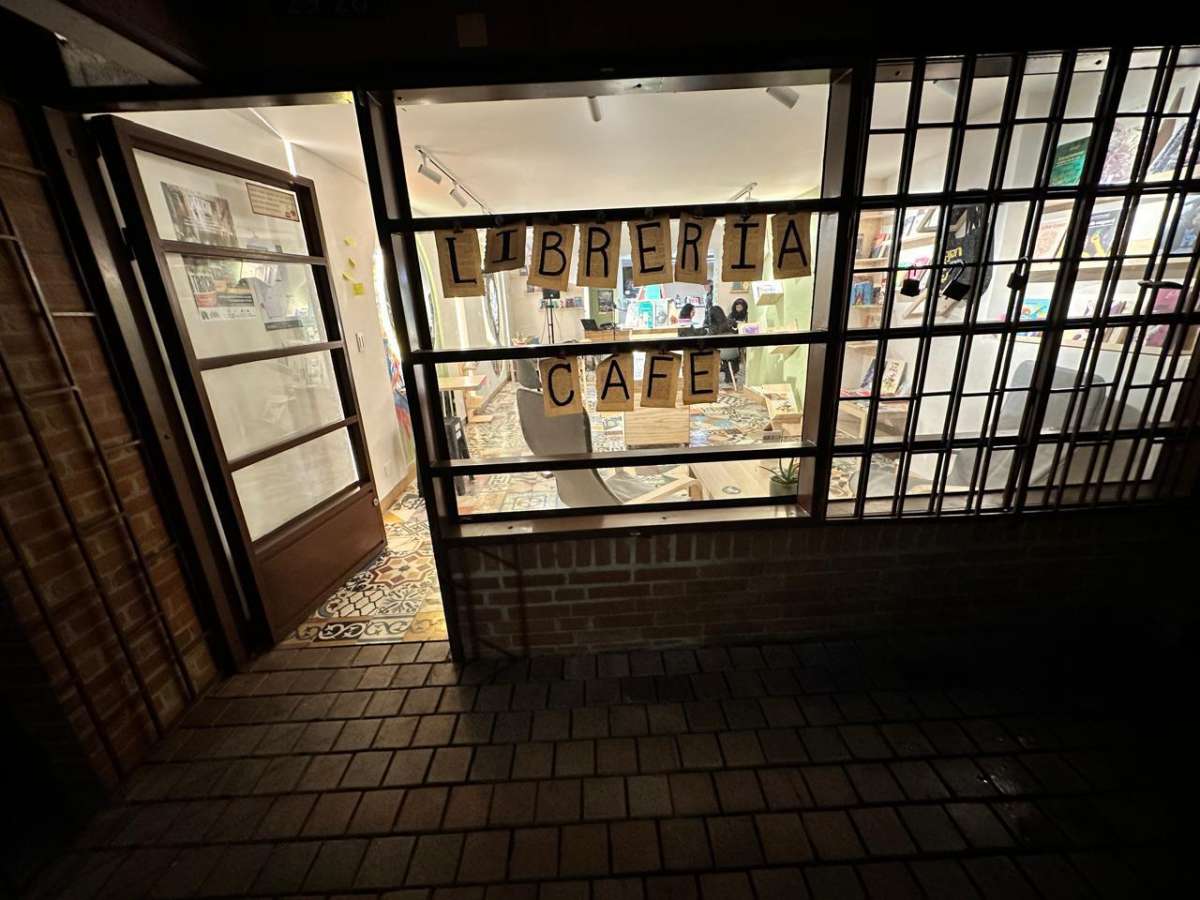 AL MARGEN… LA librería a descubrir…