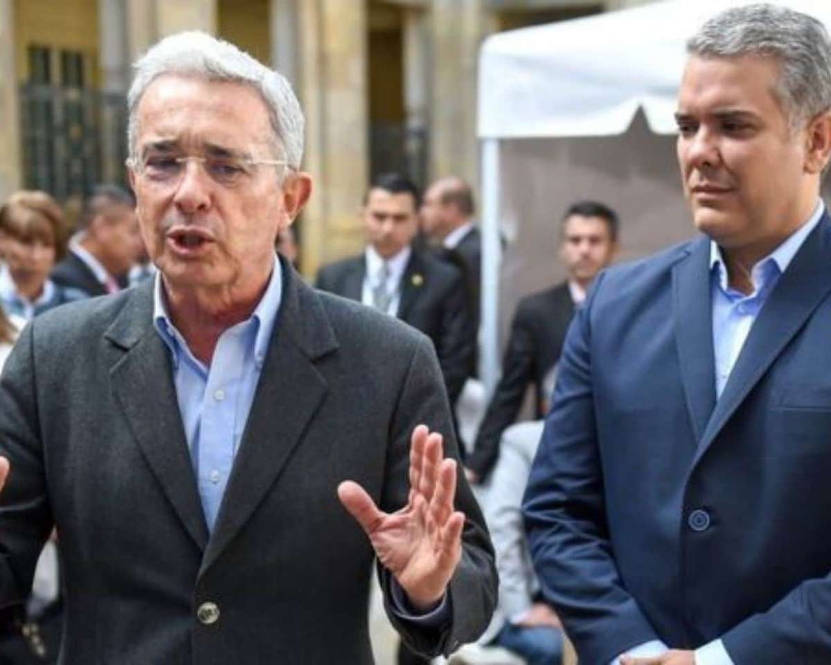 ¿En el uribismo se avergüenzan de su expresidente Iván Duque?