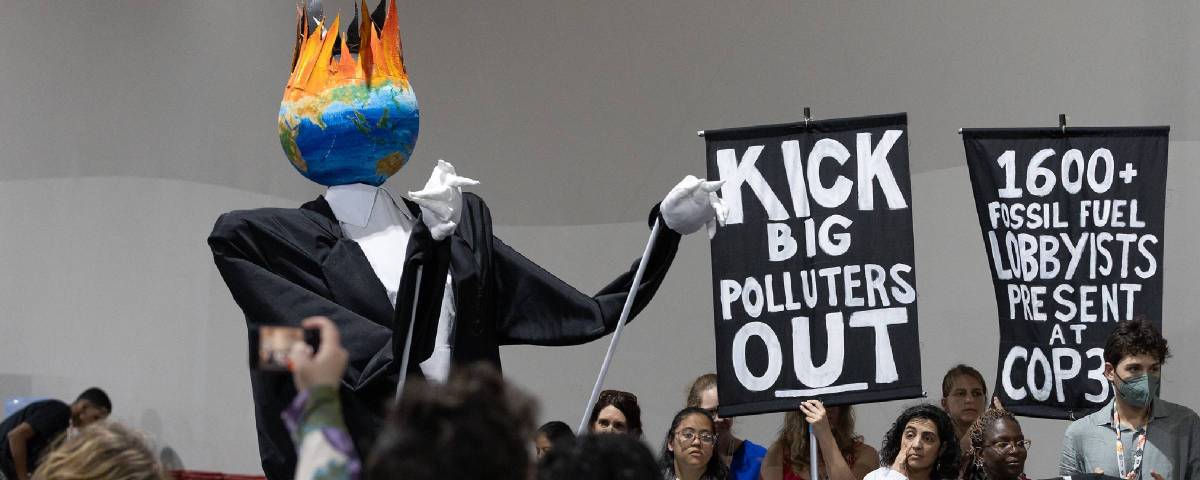 Conferencia en Santa Marta: 45 países se reúnen por primera vez para debatir cómo salir del petróleo, gas y carbón