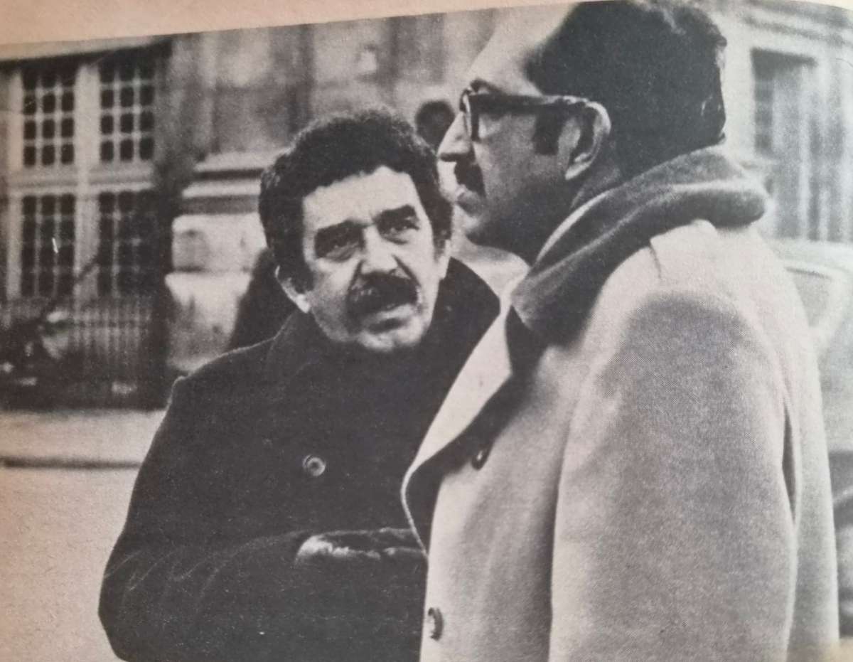 Un señor muy viejo con unas orejas enormes
