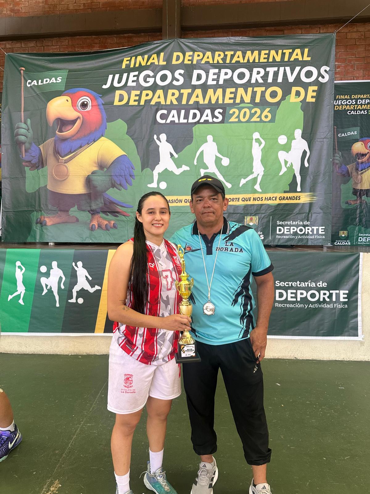 “Mi fuerte son lanzamientos y el reversible ofensivo”: Stephani Ocampo, mayor anotadora por Caldas